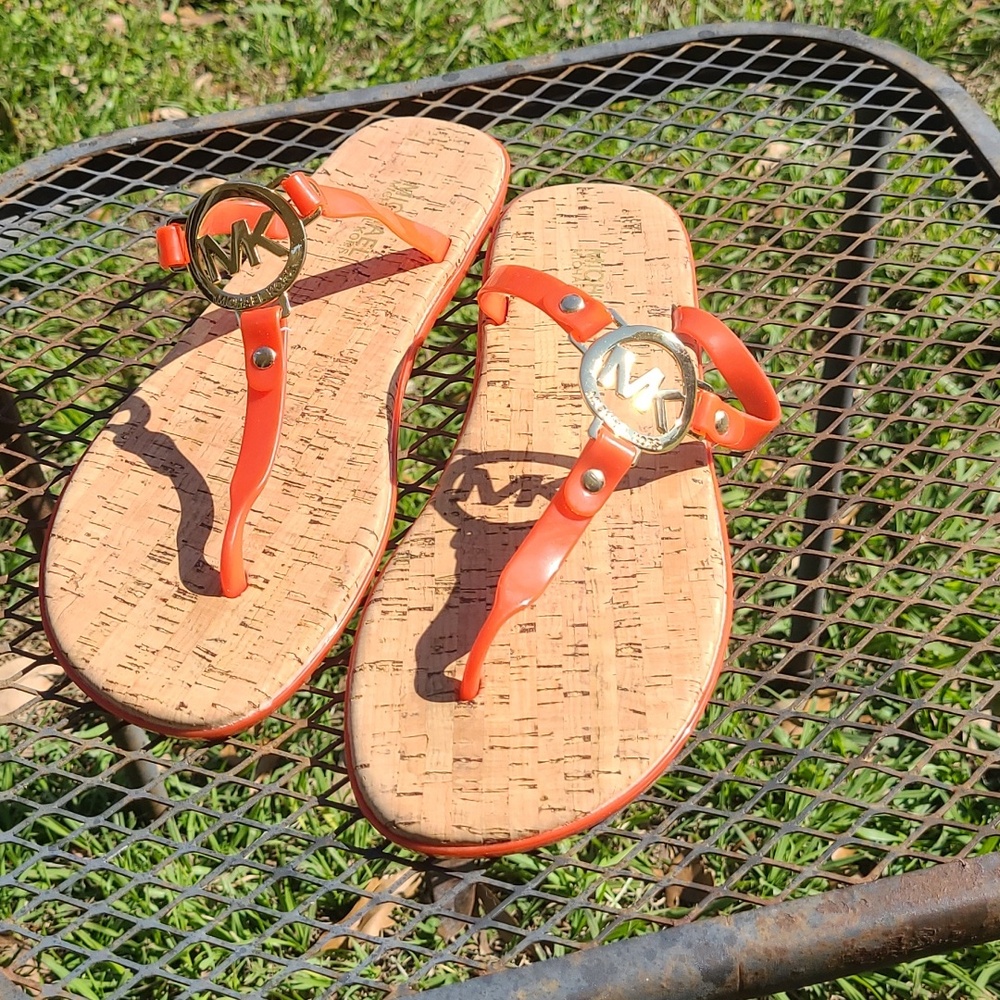 MICHAEL KORS ORANGE Thong Metal Logo Flip Flops size 10m